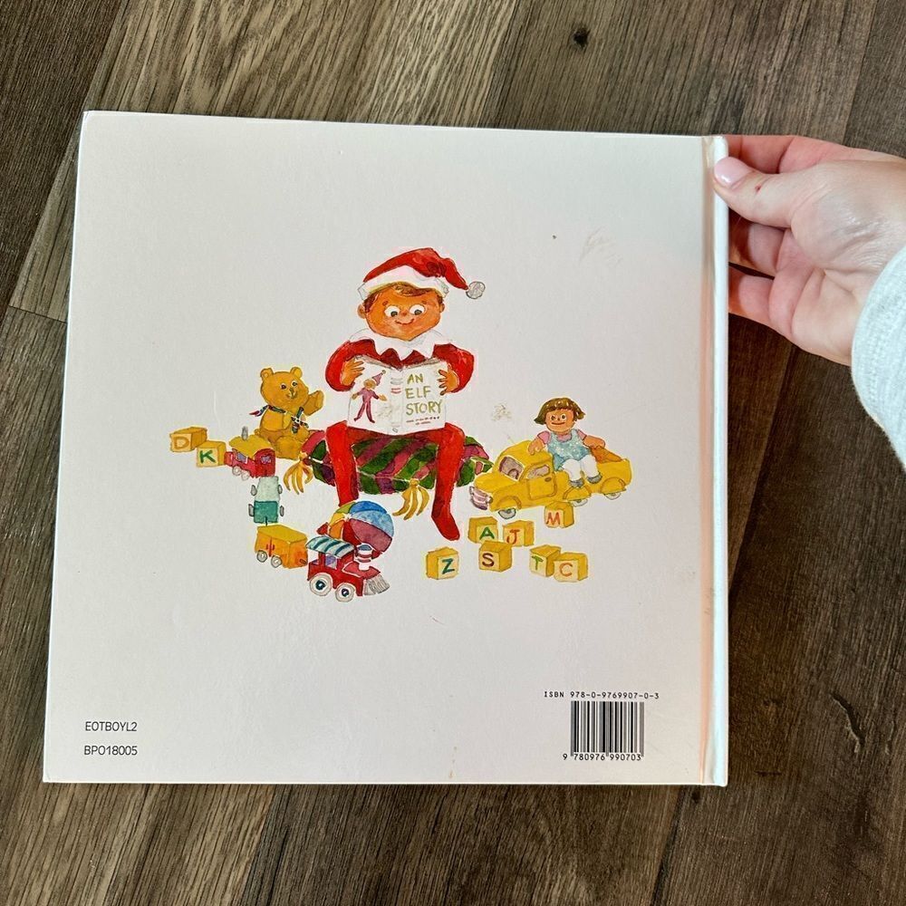 ELF ON SHELF BOOK - Picture 2 of 2